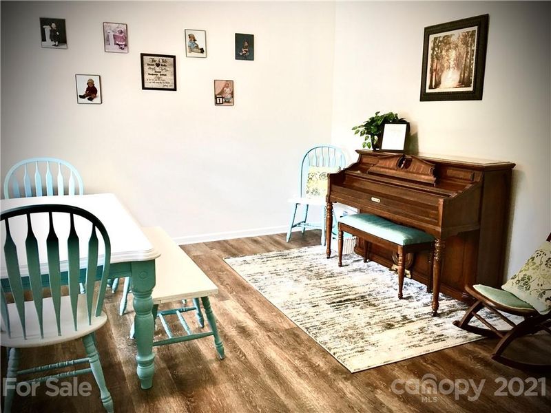 8302 Rego St, Charlotte, NC 28216