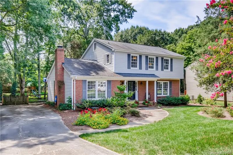 2501 Lawton Bluff Rd, Charlotte, NC 28226