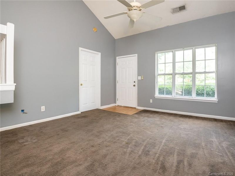 628 Emerald Cove Dr, Charlotte, NC 28262