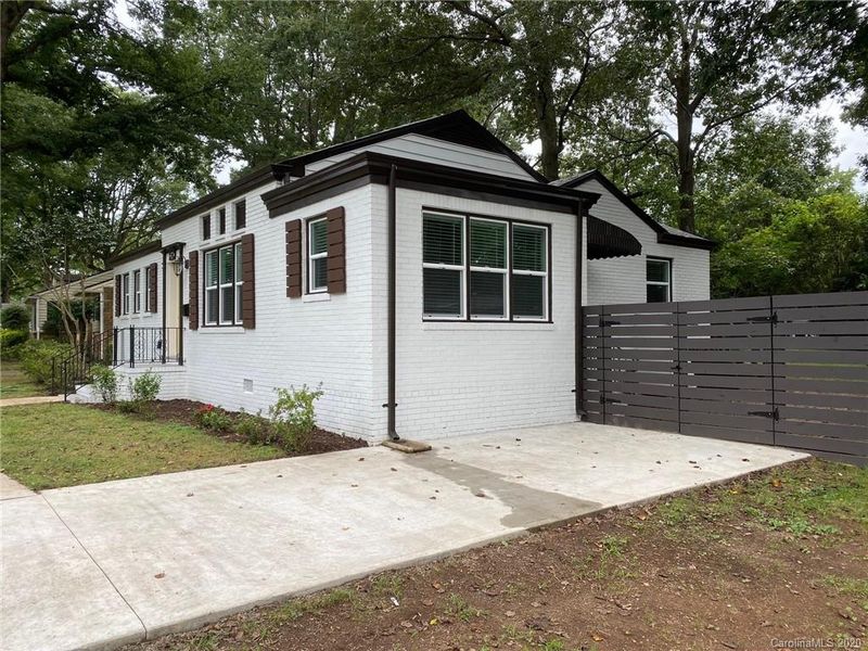 2218 Orton St, Charlotte, NC 28208