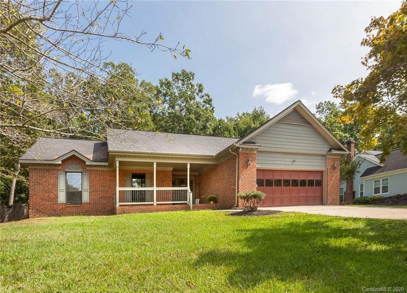 1121 Hawthorne Dr, Indian Trail, NC 28079