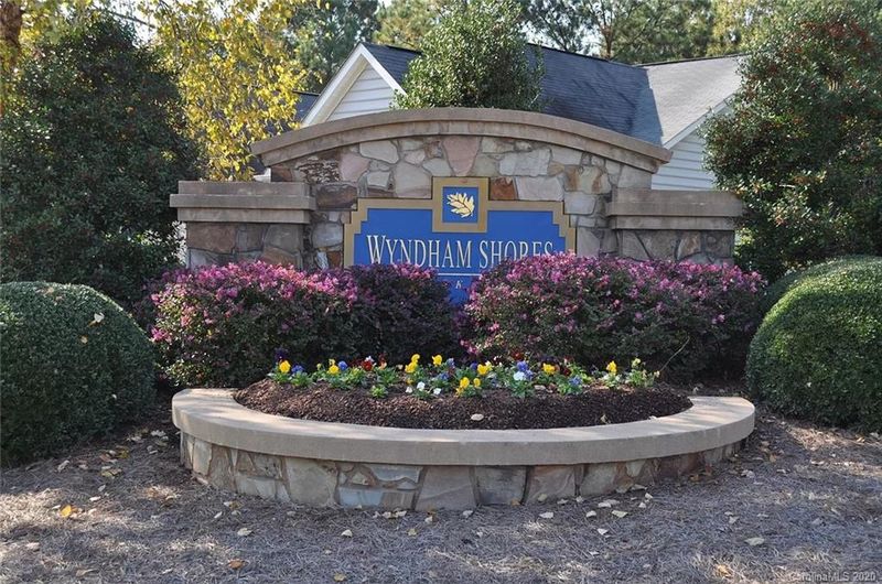 157 Castleton Dr, Mooresville, NC 28117