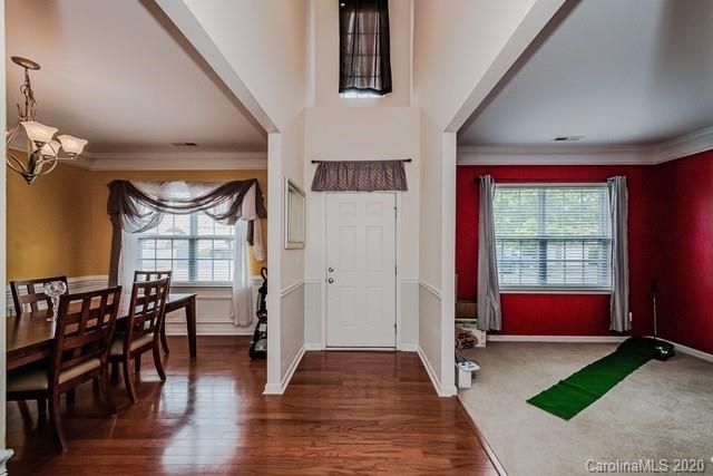 10012 Back Acre Dr, Charlotte, NC 28213