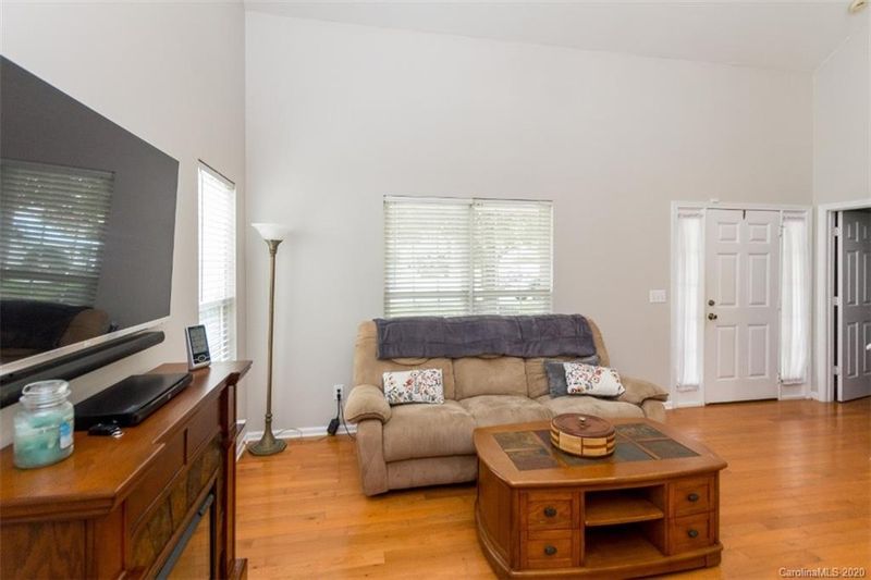 744 Sir Raleigh Dr, Concord, NC 28025
