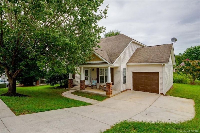 744 Sir Raleigh Dr, Concord, NC 28025