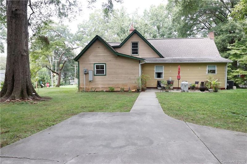 119 5th Ave W, Gastonia, NC 28052
