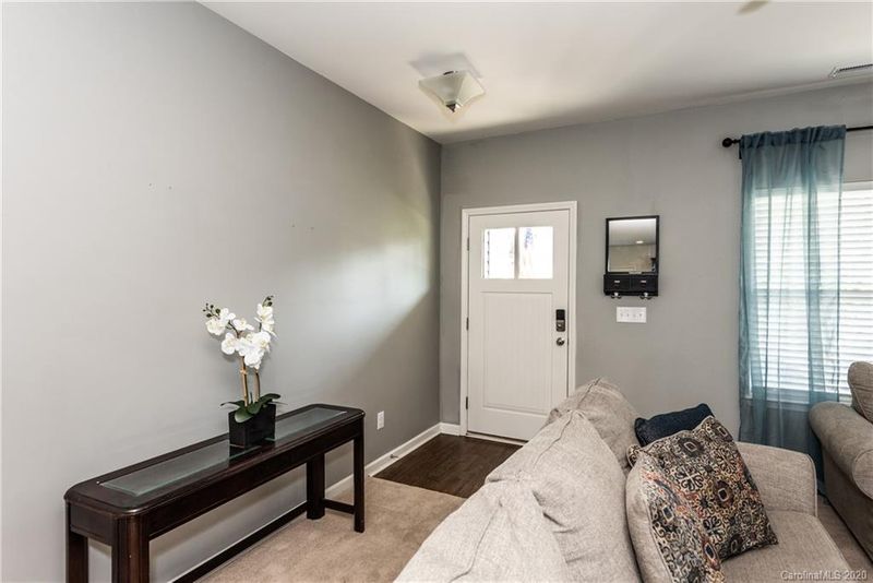 3637 Creekside Dr, Gastonia, NC 28056