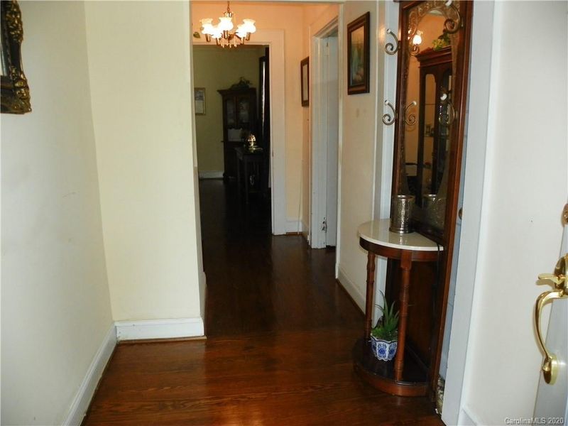 697 Main St SW, Concord, NC 28027