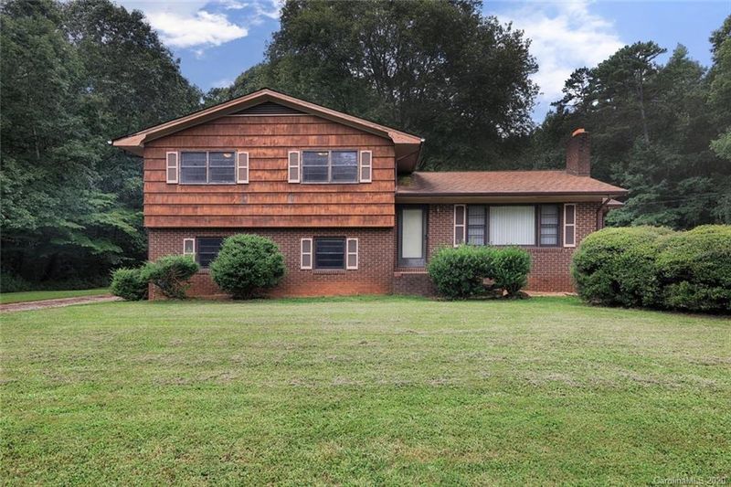 546 Dixie Dr, Mooresville, NC 28115