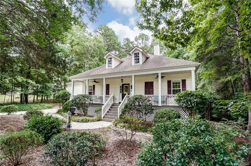 8208 White Ash Ct, Mint Hill, NC 28227