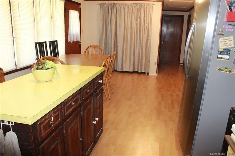 3241 Fairground Rd, Lincolnton, NC 28092