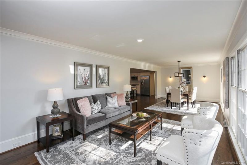 3242 Mountainbrook Rd, Charlotte, NC 28210