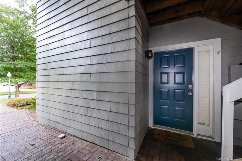 318 Queens Rd #4, Charlotte, NC 28204