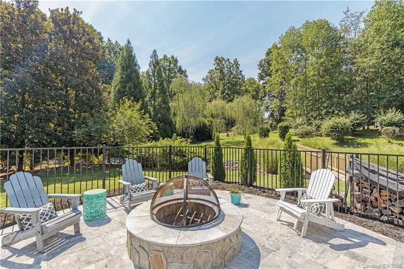 120 Shelburne Pl, Mooresville, NC 28117