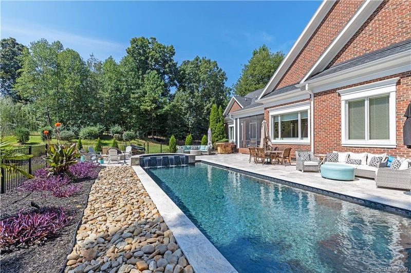 120 Shelburne Pl, Mooresville, NC 28117