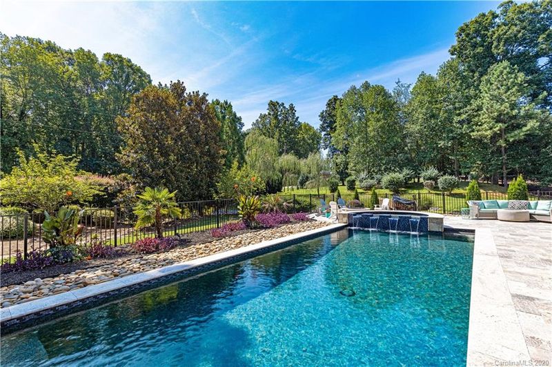 120 Shelburne Pl, Mooresville, NC 28117