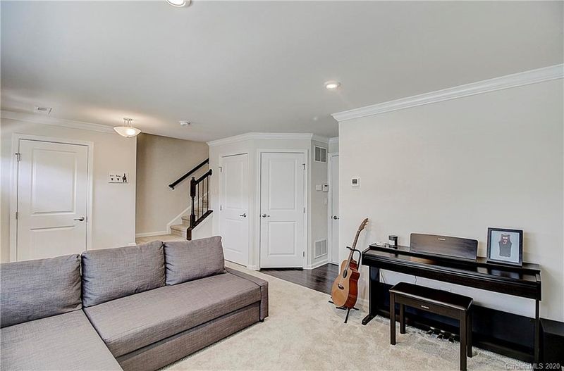 4232 Audubon Park Dr, Charlotte, NC 28217