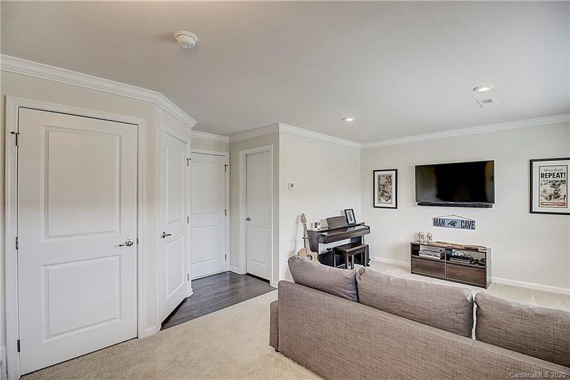 4232 Audubon Park Dr, Charlotte, NC 28217