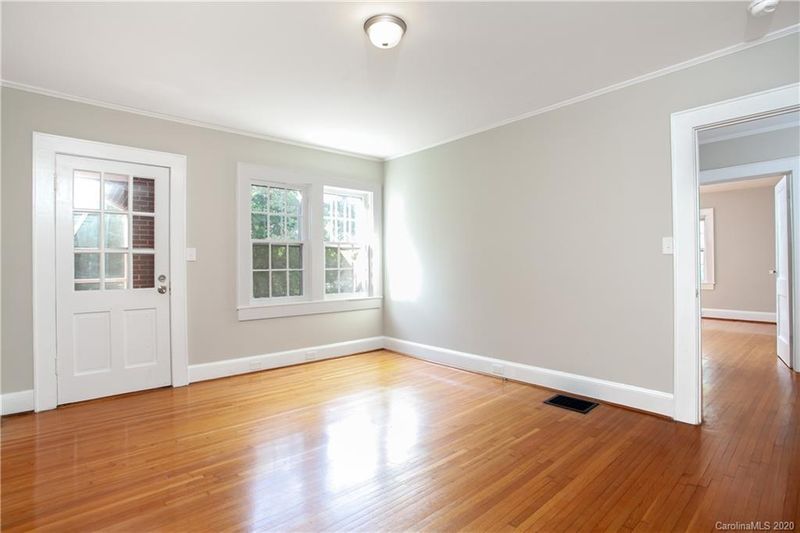 621 New Hope Rd S, Gastonia, NC 28054