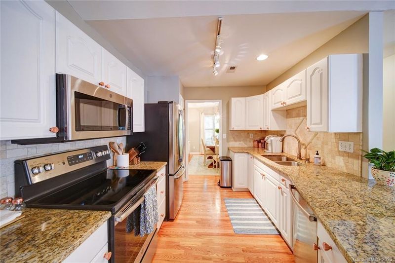 4919 Prentice Pl, Charlotte, NC 28210