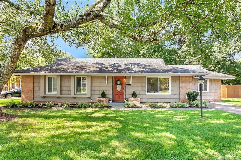 5200 Seacroft Rd, Charlotte, NC 28210