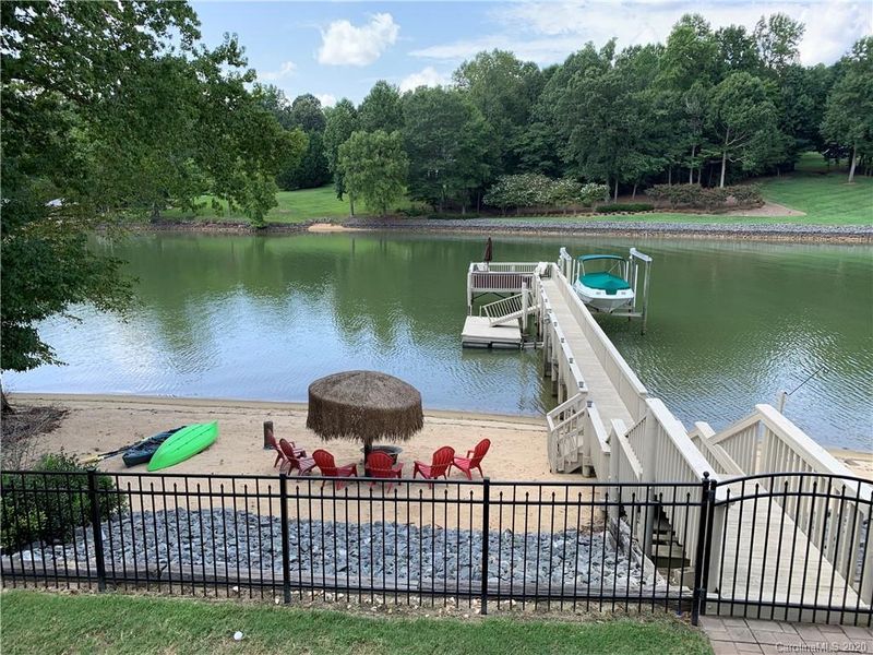 11077 Deep Cove Dr, Tega Cay, SC 29708
