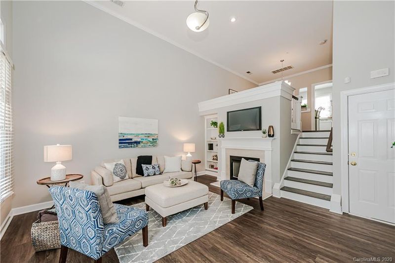 4939 S Hill View Dr, Charlotte, NC 28210