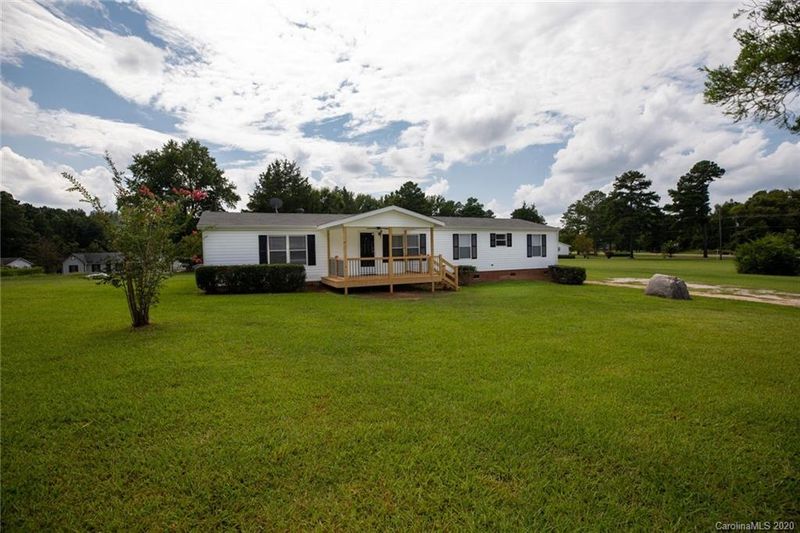 121 Fairway Rd, Mcconnells, SC 29726