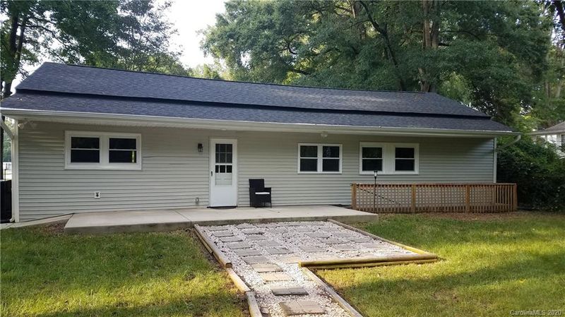 743 Oak St, Mooresville, NC 28115