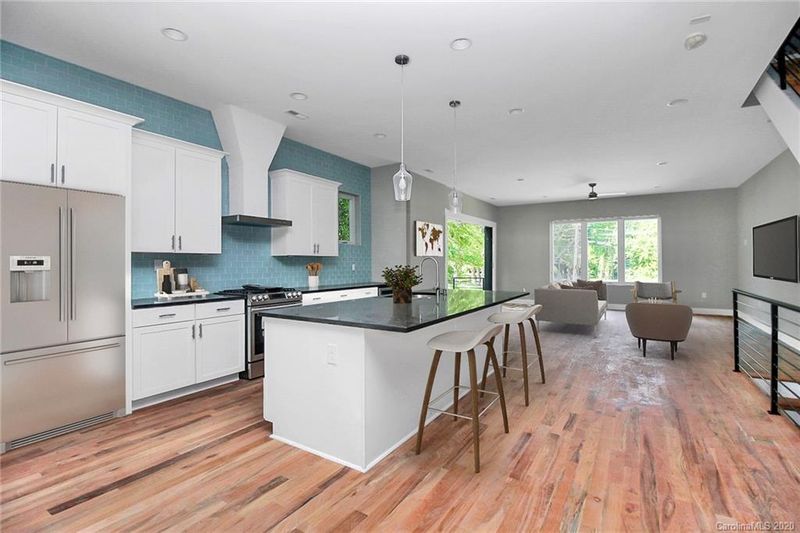 2520 Rozzelles Ferry Rd, Charlotte, NC 28208