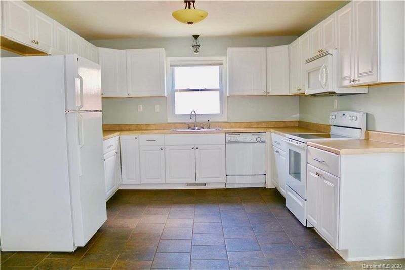 4821 Keats Ave, Charlotte, NC 28212