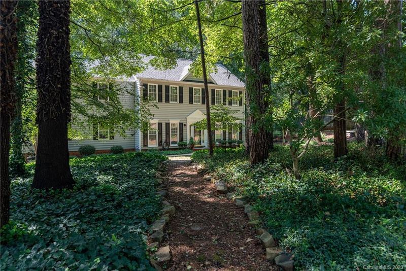 1630 Bear Mountain Rd, Charlotte, NC 28214