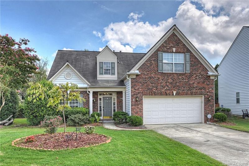 2322 Winthorp Ridge Rd, Charlotte, NC 28270