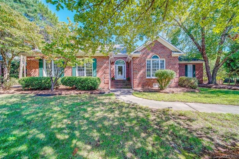 1555 12th Fairway Dr, Concord, NC 28027