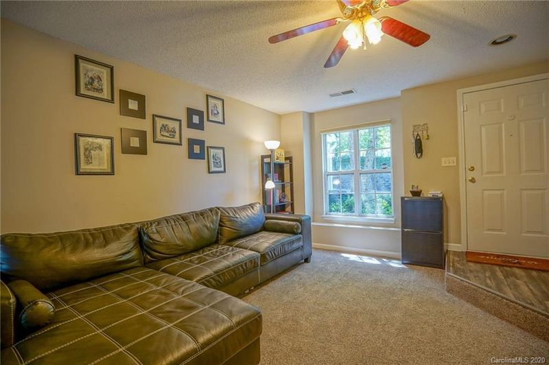 719 Mountainwater Dr, Charlotte, NC 28262