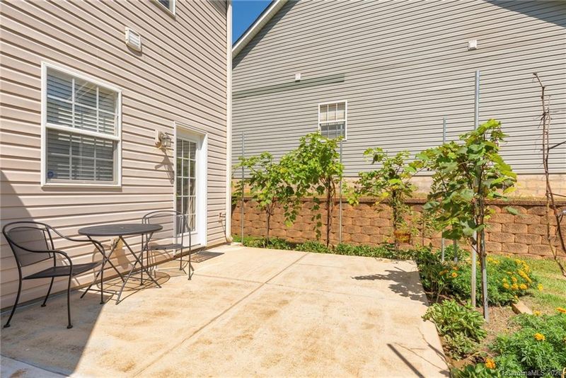 6158 Trotters Ridge Rd, Charlotte, NC 28227
