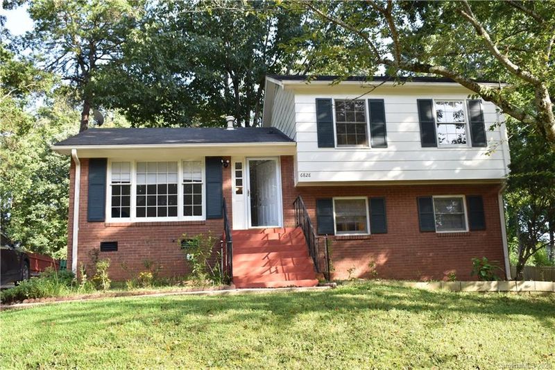 6828 Elm Forest Dr, Charlotte, NC 28212