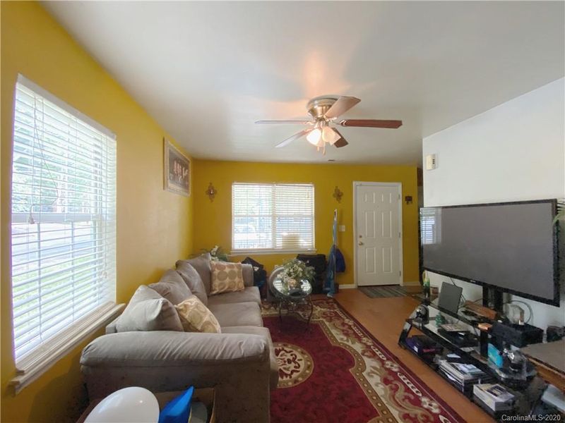 731 17th St, Charlotte, NC 28205