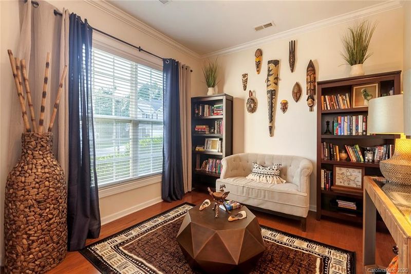 16111 Cloverleaf Ct, Charlotte, NC 28277