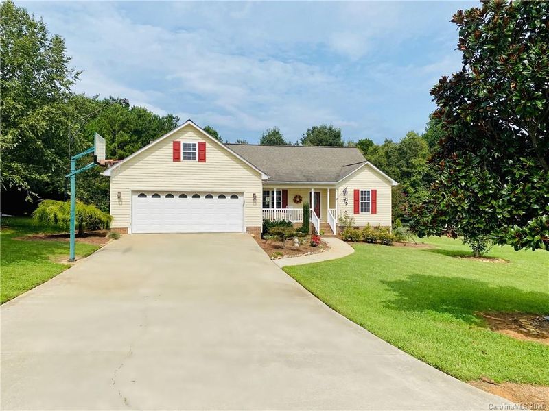4371 Frank Dellinger Ln, Maiden, NC 28650
