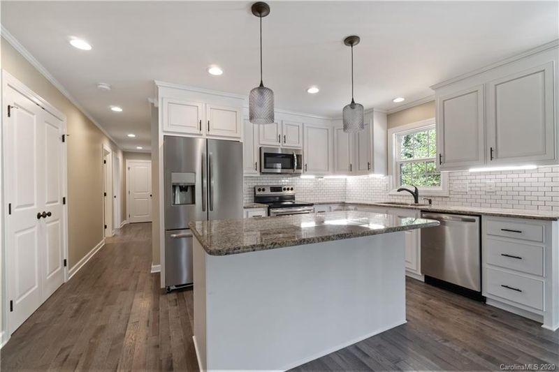 139 40th Avenue Pl NW, Hickory, NC 28601