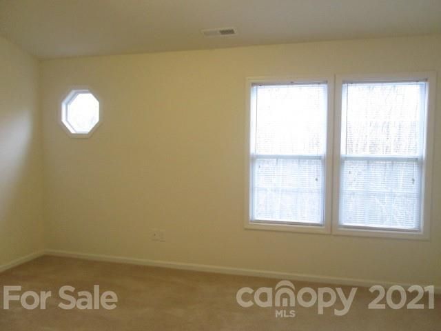 13619 Pinyon Pine Ln, Charlotte, NC 28215