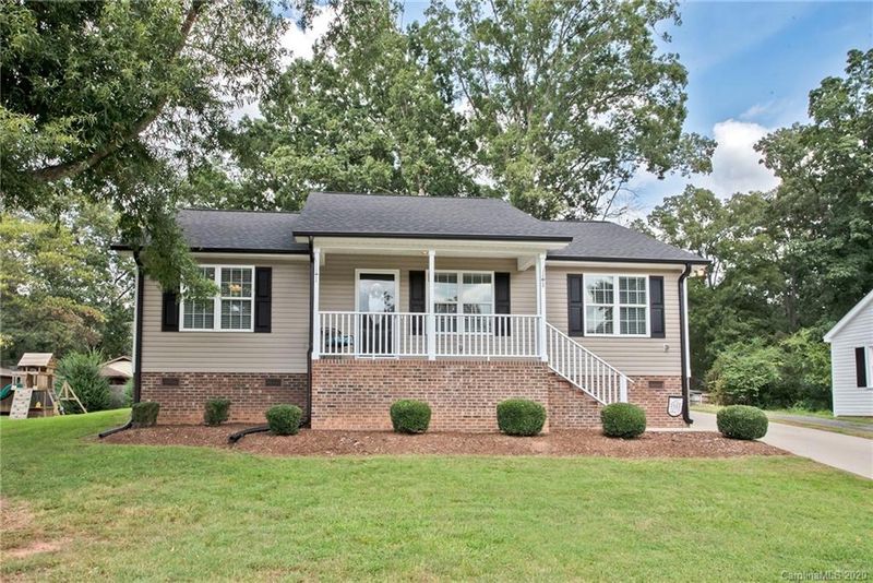 35 Oak Dr SW, Concord, NC 28027