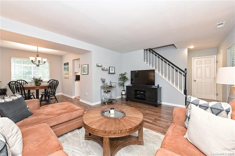 6538 Willow Gate Ln, Charlotte, NC 28215