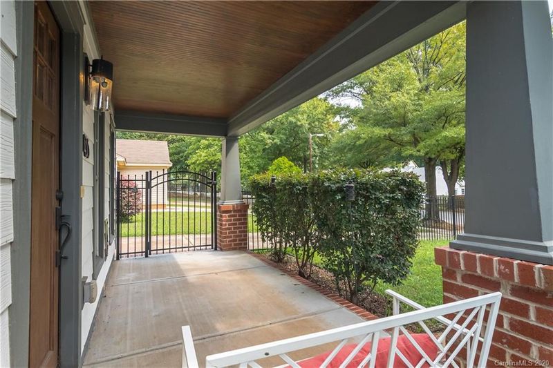 435 Summit Ave, Charlotte, NC 28216