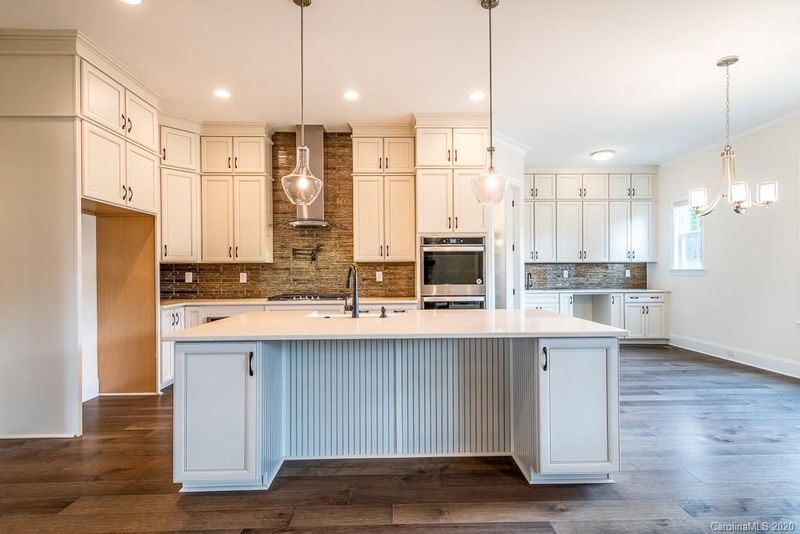 177 Riverstone Dr #9, Davidson, NC 28036