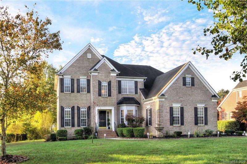 7007 Three Wood Dr, Matthews, NC 28104