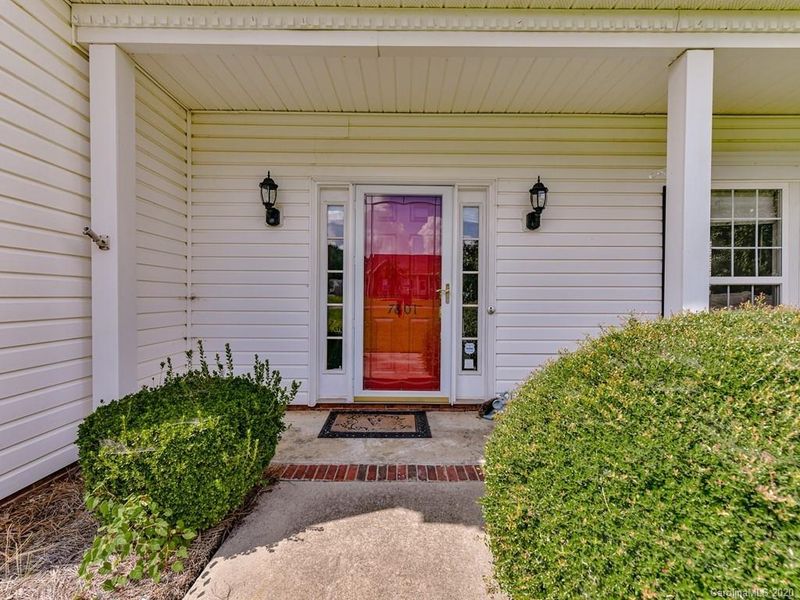 7801 Ebony Rd, Charlotte, NC 28216