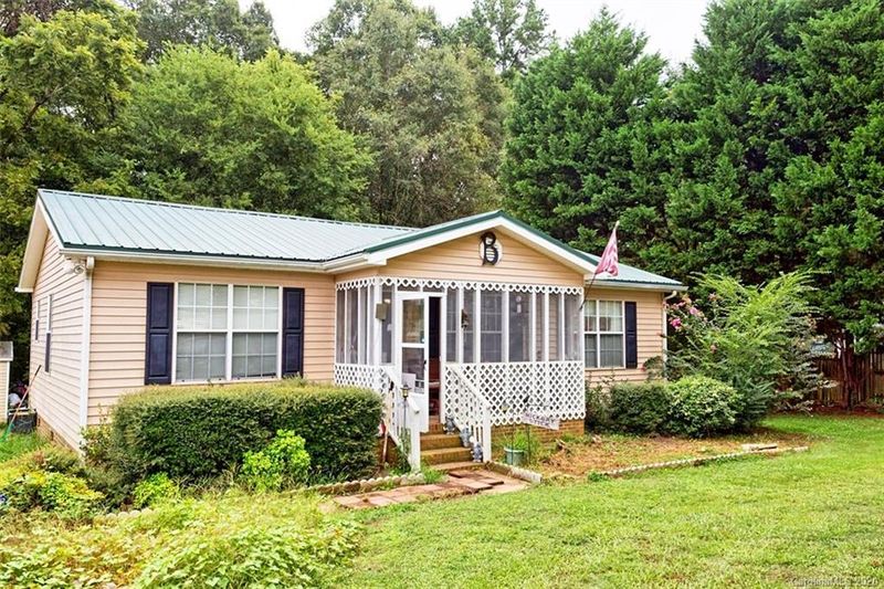 2433 Greenwood Rd, Rock Hill, SC 29730