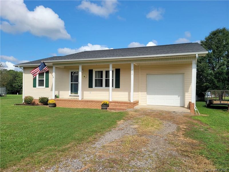 202 Delight Loop, Statesville, NC 28677